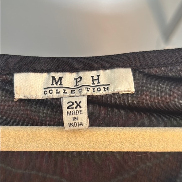 Full Length Dress with Funky Design - Picture 2 of 5